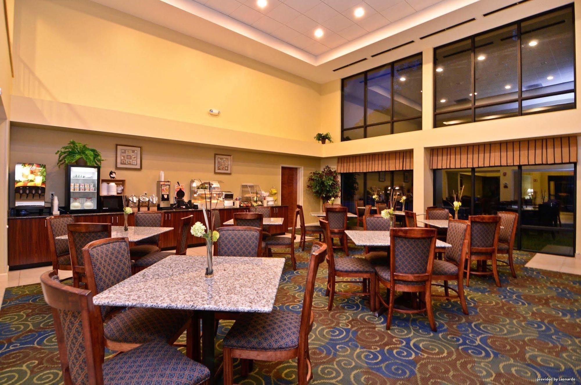 Best Western Plus Yadkin Valley Inn & Suites Jonesville Restaurante foto